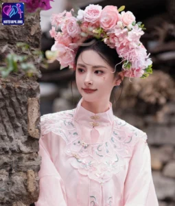 Read more about the article Beautiful Lao Shi Star Fenomena Livestream Terkini